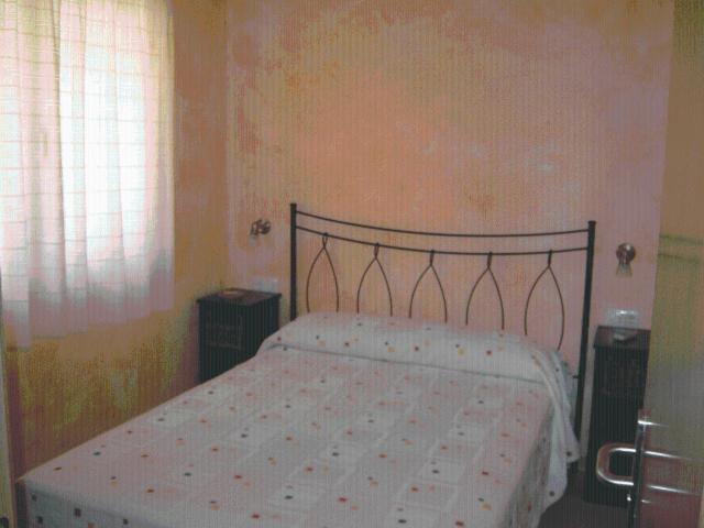 Hostal Valle Del Iregua Albelda De Iregua الغرفة الصورة
